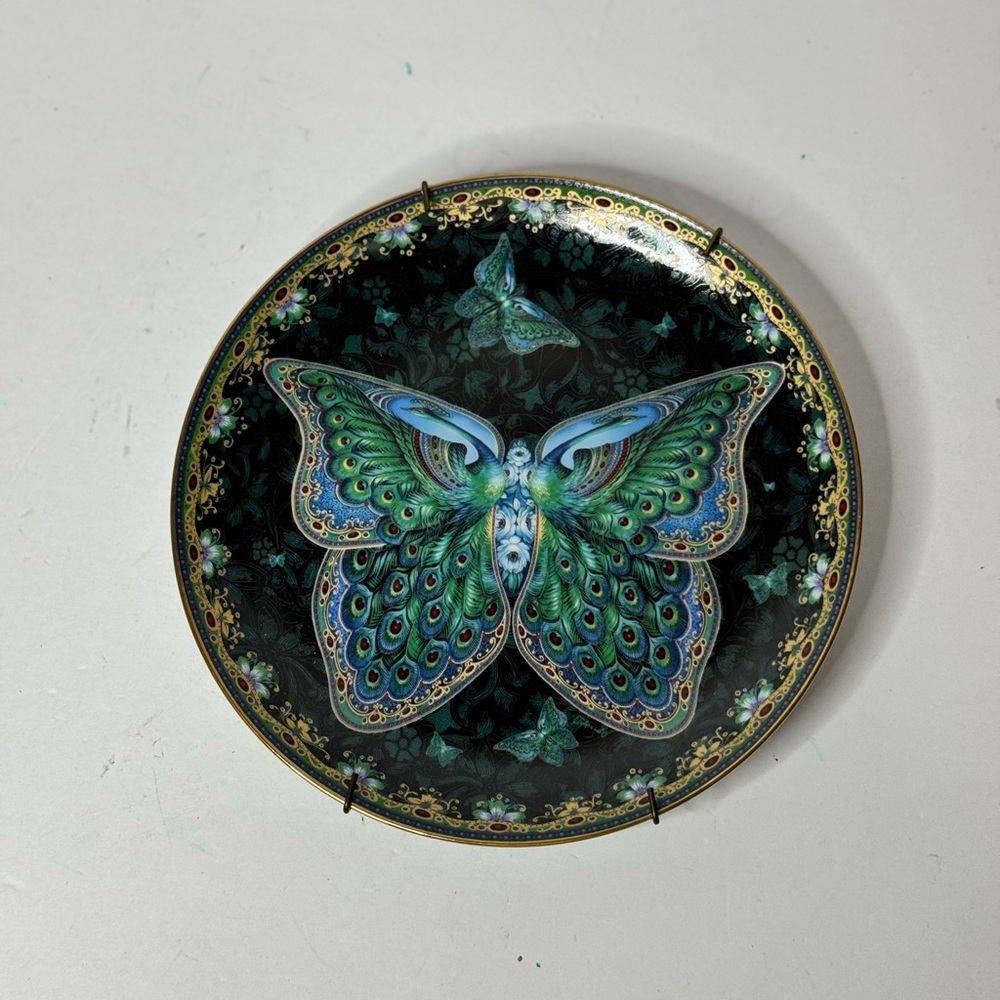 Vintage Emerald Elegance First Issue In The Enchanted Wings Collector Plate 1998